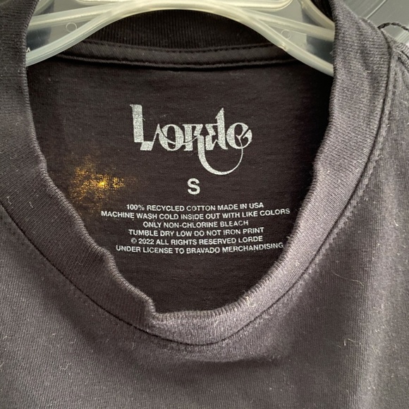 Lorde Solar Power Concert Tee - Picture 2 of 4